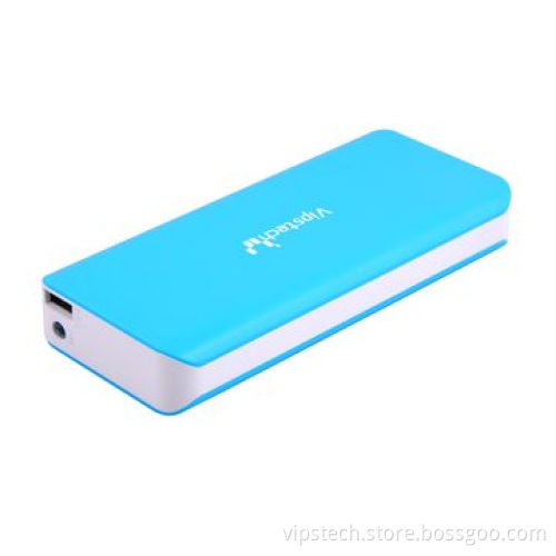Charger for iPod with 14,000mAh True Capacity, Triple Protection with High-efficiency TorchNew